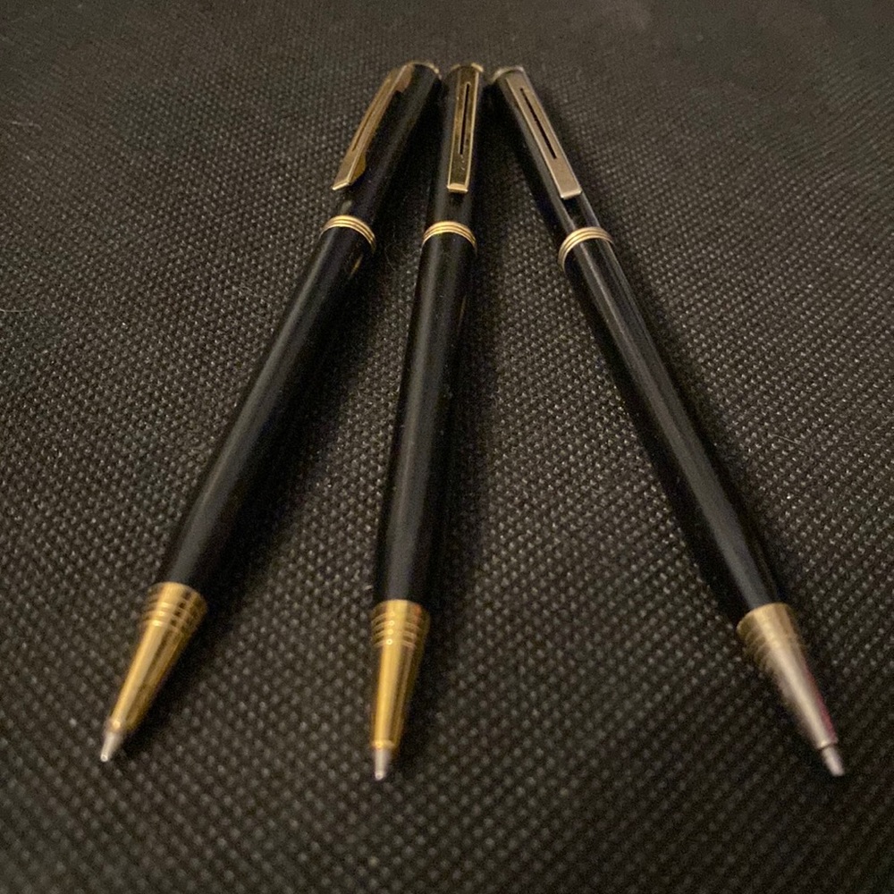 Vintage set of 3 Black and gold ball point pens